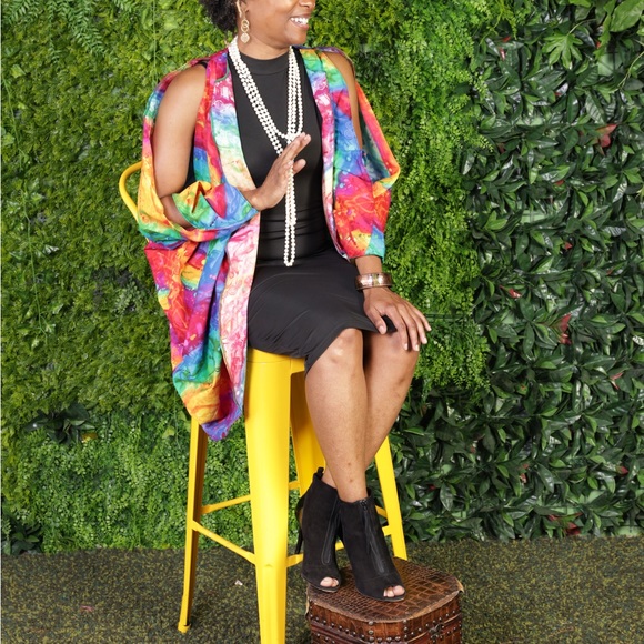 Zallê Couture Original Ankara Print Cape - Picture 5 of 5